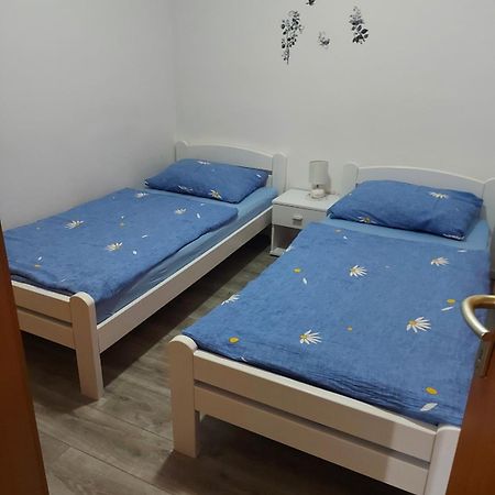 Apartment Mirjana 2 Rijeka Buitenkant foto