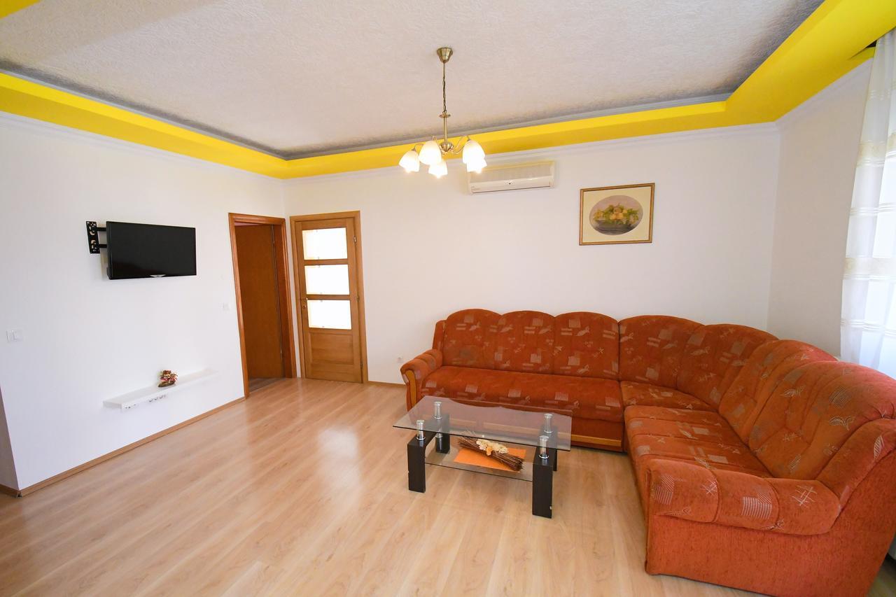 Apartment Mirjana 2 Rijeka Buitenkant foto